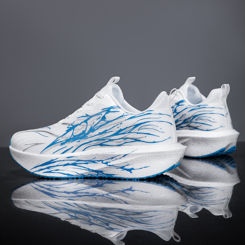 男性用ランニングシューズ カーボンボード マラソン専用 スポ - Running Shoes Men のレビューと価格