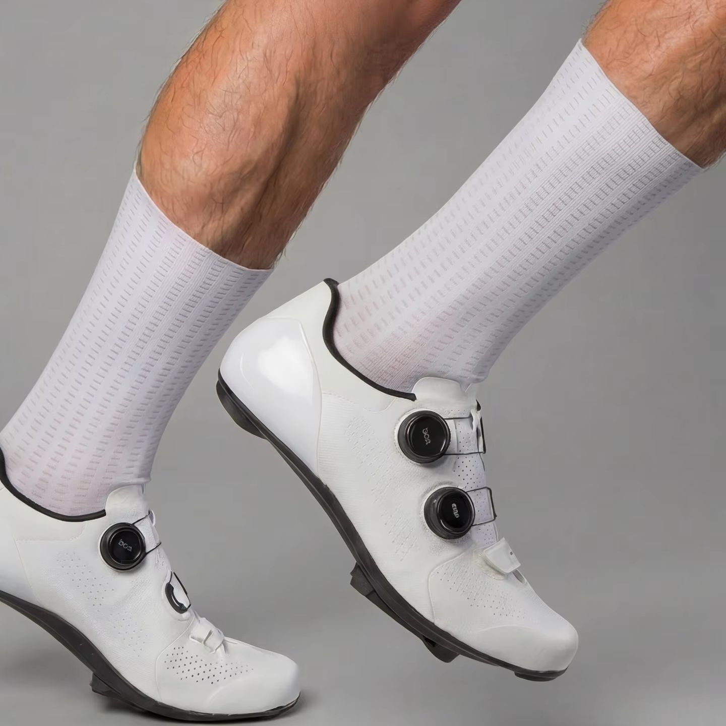プロ仕様の男女兼用エアロサイクリングソックス。通気性に優れ、 - Sports Socks のレビューと価格