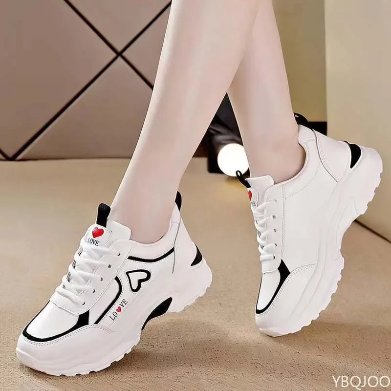 春・秋にぴったりの、女性用カジュアルで快適なランニングシュー - Running Shoes Women のレビューと価格