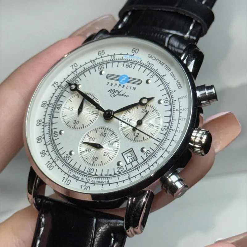 新作、カジュアル、高級感、ゼッペリン、トリプルダイヤル、秒針 - Running Watch のレビューと価格